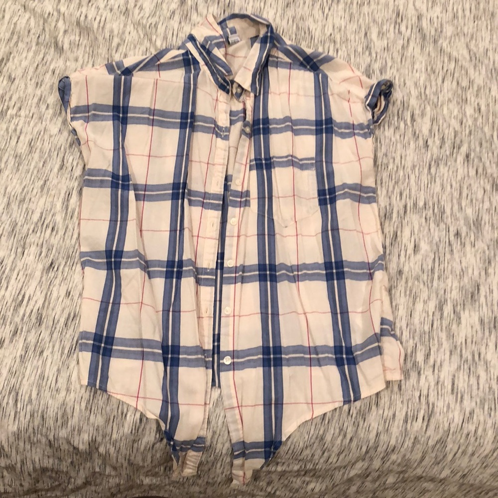 Old navy short sleeve plaid button down- bottom ties together